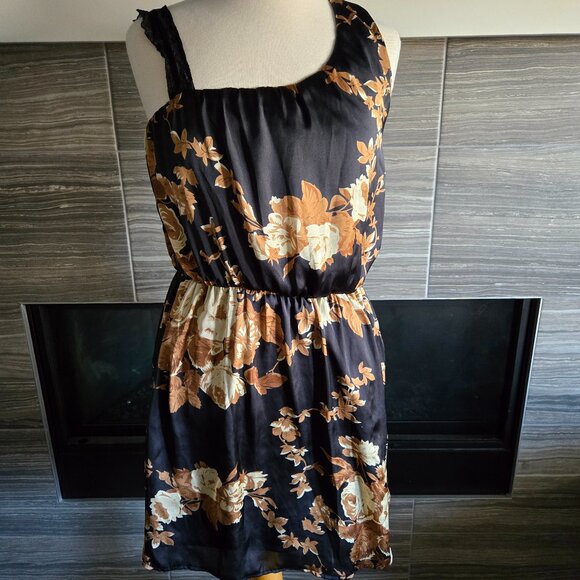 Ladies size Large Kismet Dress - Picture 1 of 5